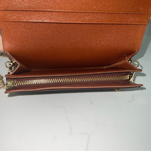 Authentic Louis Vuitton Monogram Bifold Zippy Wallet - Picture 15 of 16